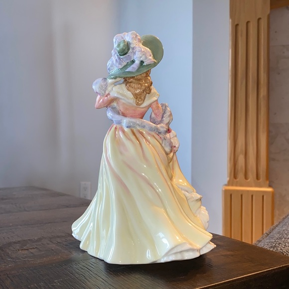 vintage Royal Doulton bone china HN 3360 Katie - Picture 2 of 5